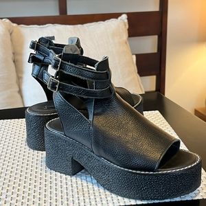 Size 7 black leather Platform Sandals by Free People